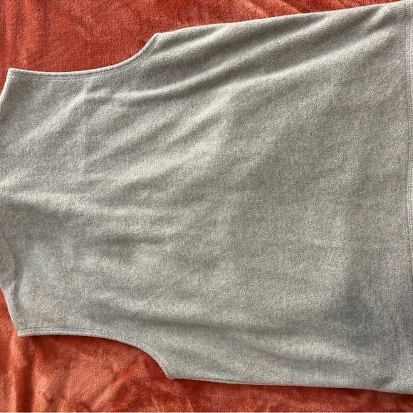 Beige Sleeveless Zip-Up Vest - Picture 4 of 4